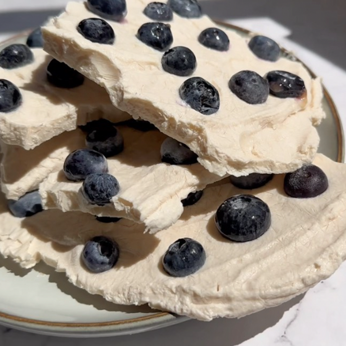 Frozen Yogurt Bark | Low-FODMAP & Easy-to-Make Dessert! 🍦❄️